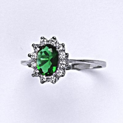 ČIŠTÍN s.r.o Stříbrný prsten Kate, umělý smaragd, čiré zirkony, T 1480 4009