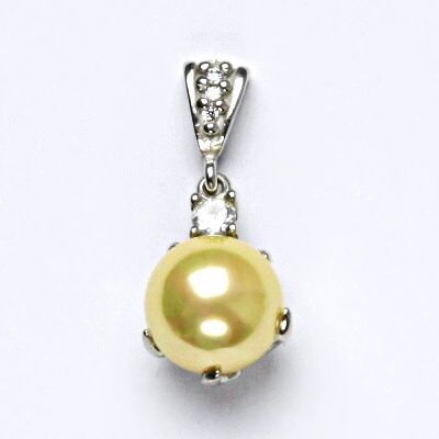 ČIŠTÍN s.r.o Stříbrný přívěšek s um. perlou, přívěsek ze stříbra, žlutá perla se skutečným perleťovým leskem P 1190/2 4240