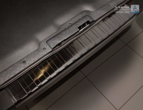 Ochranná lišta hrany kufru Nissan NV300 2016- (tmavá)