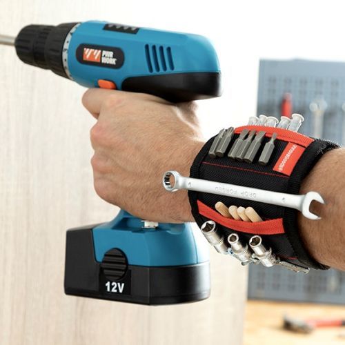 Magnetický náramek pro kutily Wristool