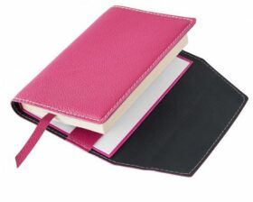 Obal se záložkou: Růžový XL - Obaly na knihy