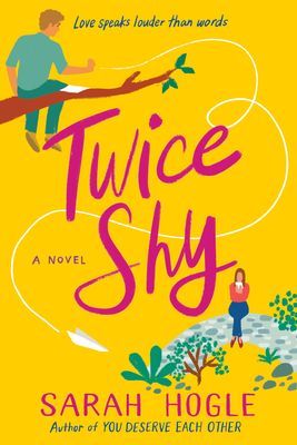 Twice Shy (Hogle Sarah)(Paperback)