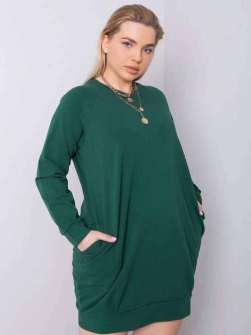 TMAVĚ ZELENÉ DÁMSKÉ ŠATY S KAPSAMI RV-SK-6296.99-GREEN Velikost: 2XL