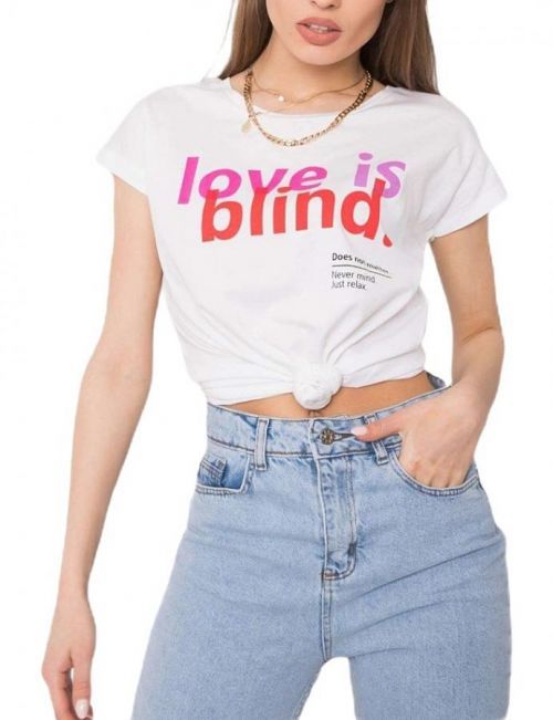 Bílé dámské tričko s nápisem love is blind