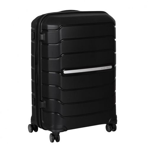 Střední černý kufr na kolečkách