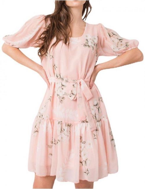 Broskvové šaty s květinovým vzorem